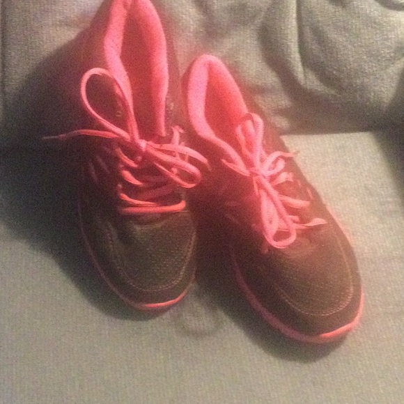 Used Shoes good condition - Picture 5 of 5